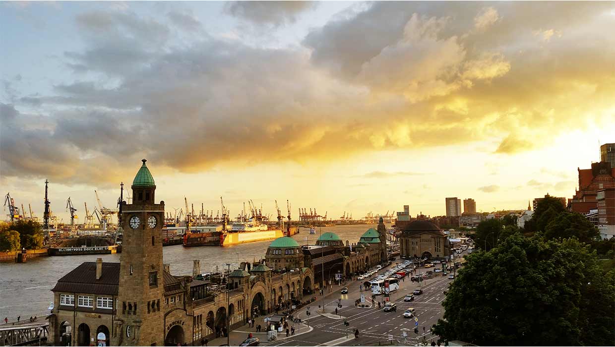 Hamburger Hafen Landungsbrücken